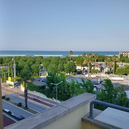 Casa Blu Apartment Porto Sant'Elpidio Bagian luar foto